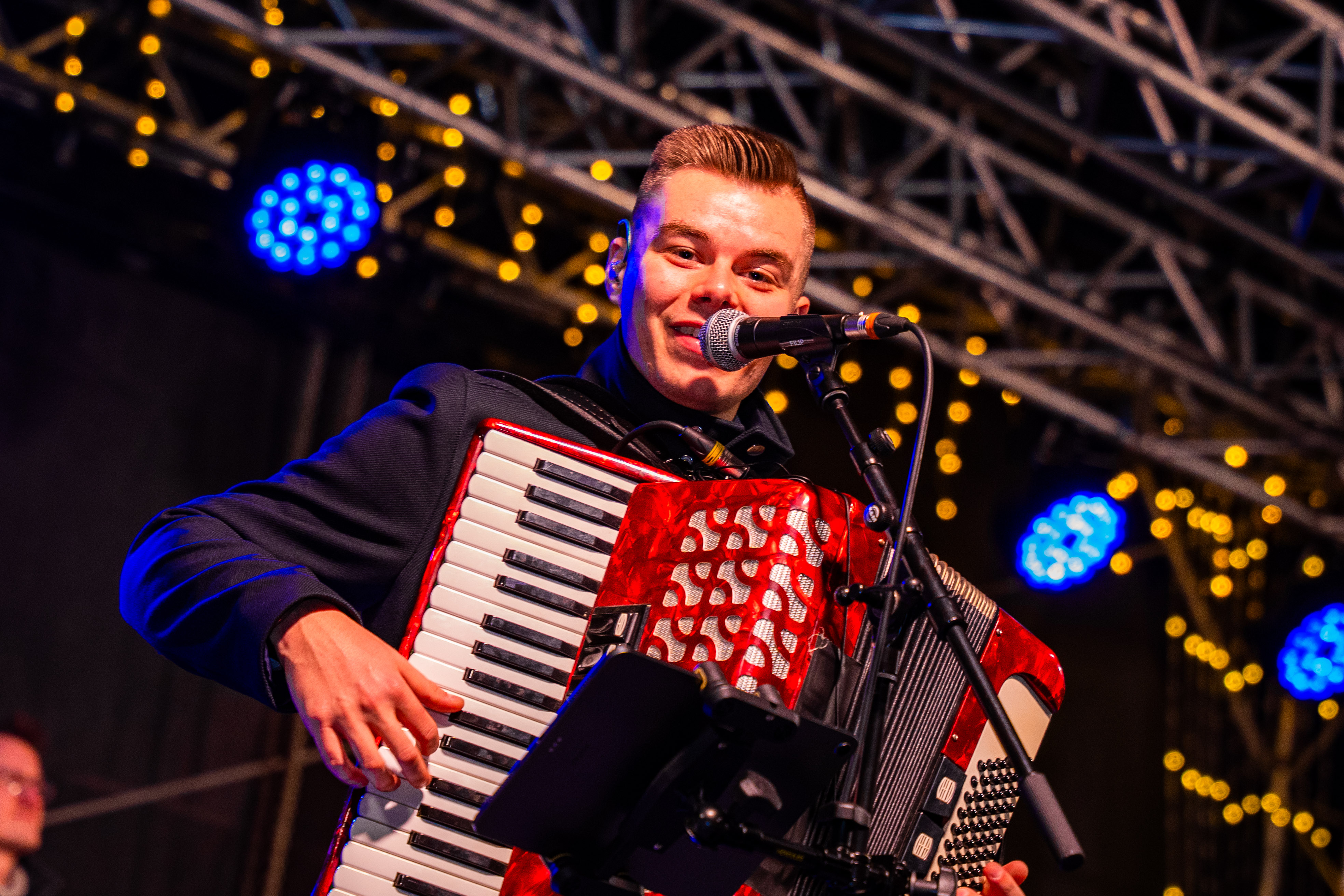 SVETOVE VIANOCE S KAPELOU BASAWELL-12